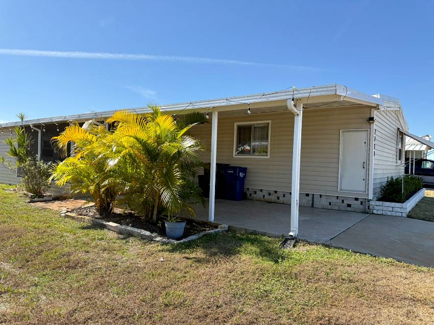 7711 Lakeshore Dr a Ellenton, FL Mobile or Manufactured Home for Sale